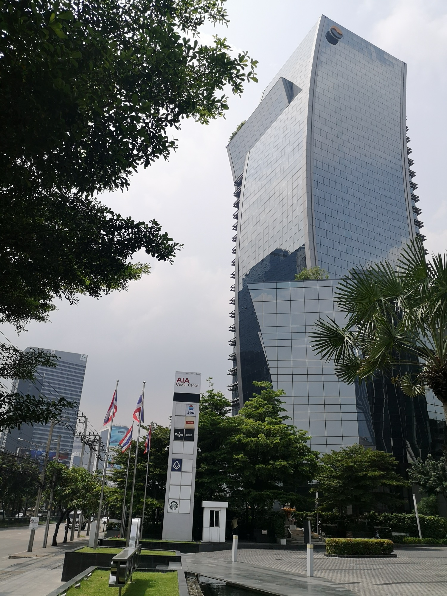 Stock Exchange of Thailand (SET)