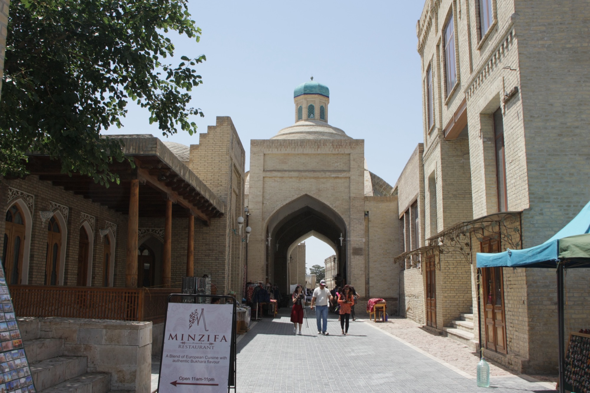 Toqi Sarrofon (Dome of the Money-Changers)