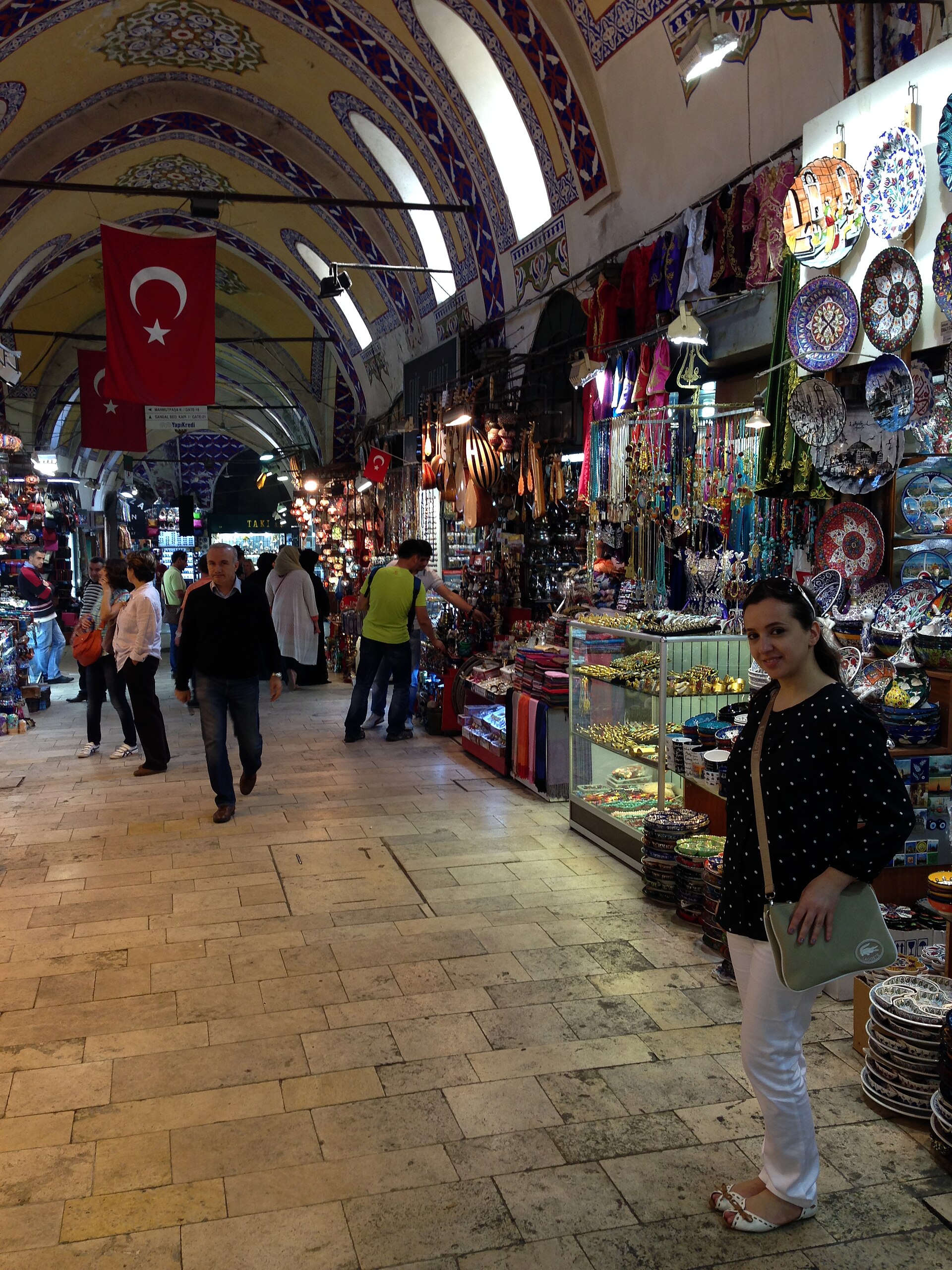 Grand Bazaar (Kapalıçarşı) and the Cevahir Bedesten
